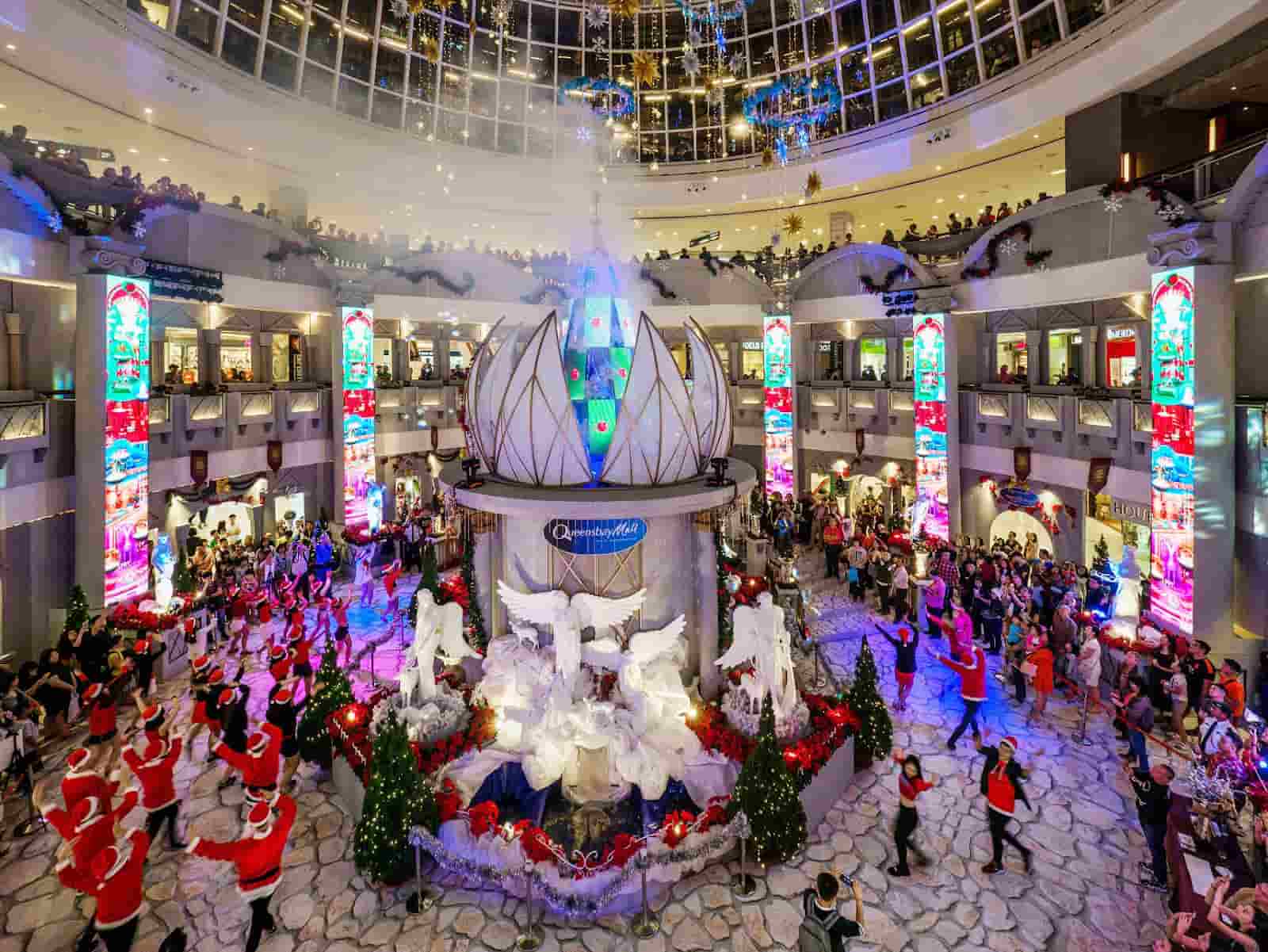 Top Things to Do in Penang On Christmas & New Year Eve Shop for Gifts at Queensbay Mall