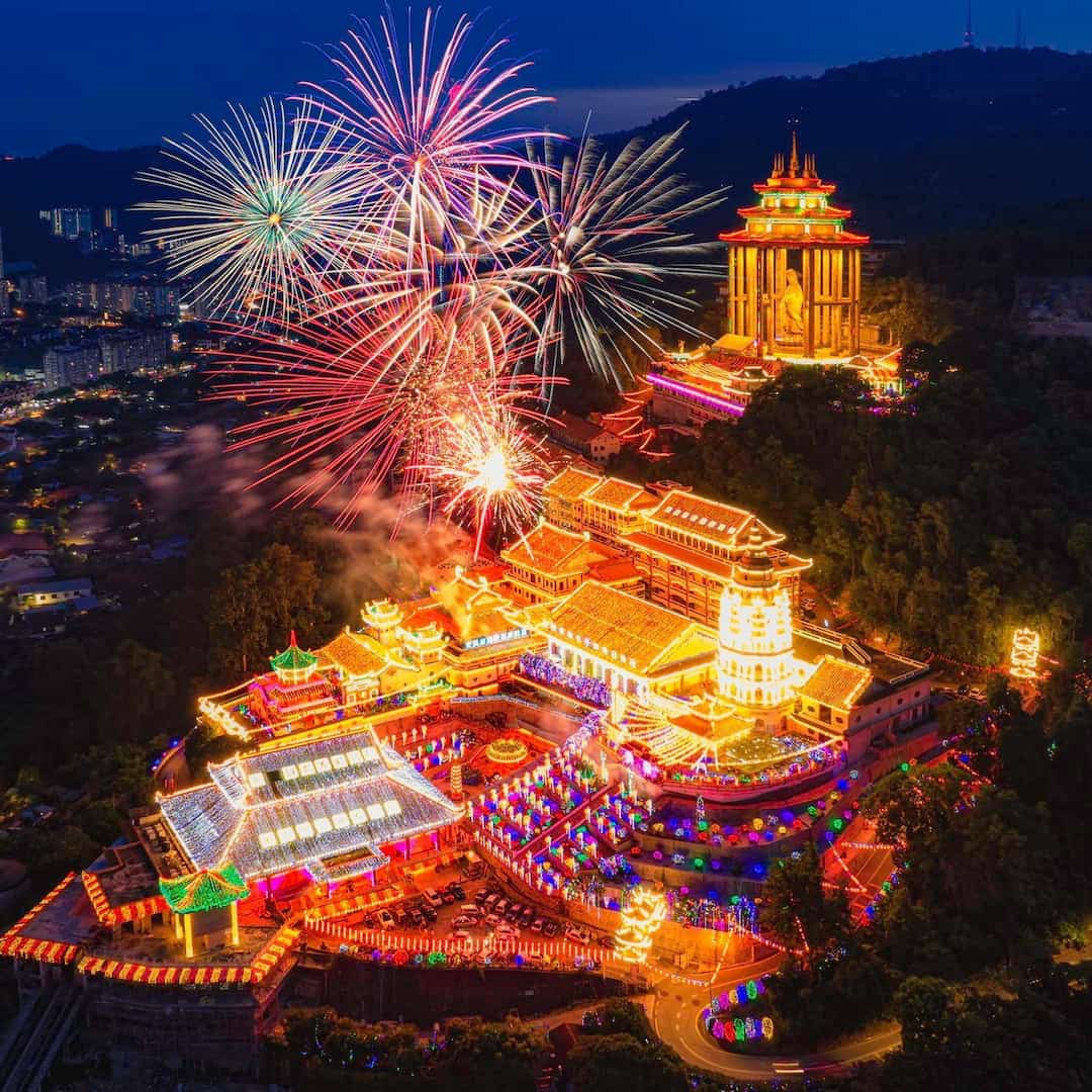 cny events penang lights at kek lok si temple