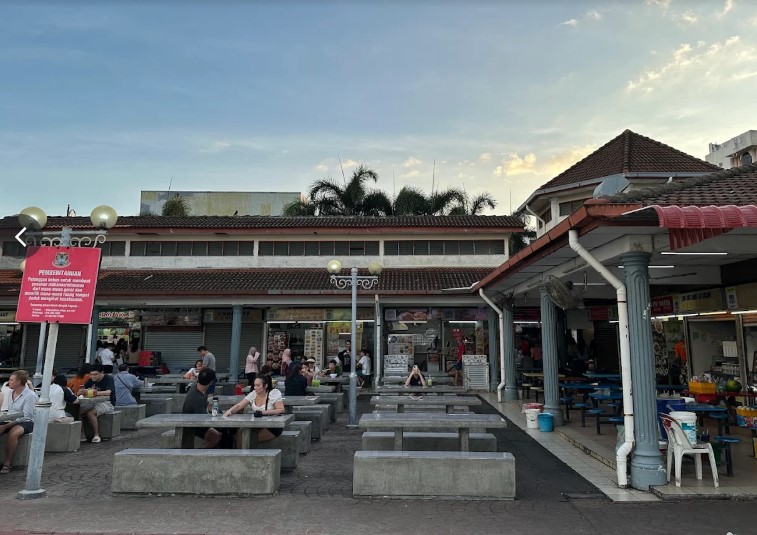 dining spots in penang padang kota lama food court